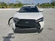 ✅ 2024 Toyota Corolla Cross LE • VIN: 7MUBAAAG9RV110858 • Лот: 54520675. Опубликован ранее на Copart с пробегом 5 727 миль. Бесплатный доступ к архиву аукционных продаж из США и подробный отчёт об истории автомобиля на DreamBid. Изображение 14.