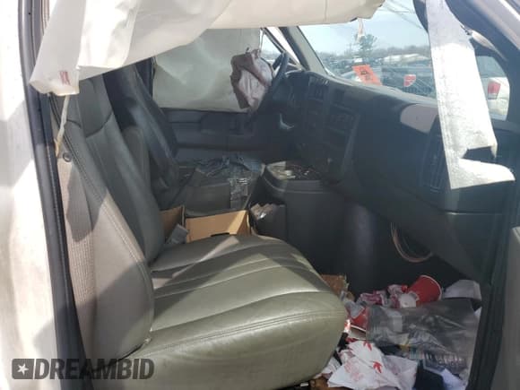 ✅ 2015 Chevrolet Express Cargo • VIN: 1GCWGGFF8F1103356 • Lot: 49978105. Listed on Copart with Not provided. Free auction sales archive from the USA and detailed vehicle history report at DreamBid. Image 7.