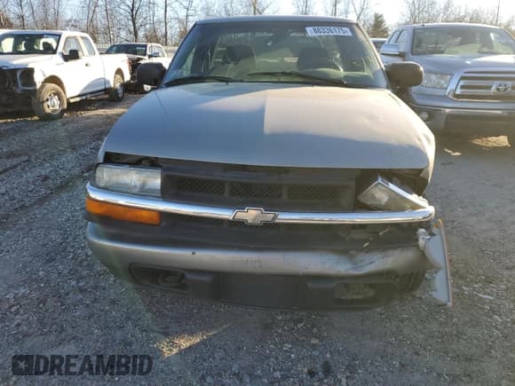 ✅ 2003 Chevrolet S-10 LS • VIN: 1GCDT19X238168971 • Лот: 88336175. Опубликован ранее на Copart с пробегом 138 443 миль. Бесплатный доступ к архиву аукционных продаж из США и подробный отчёт об истории автомобиля на DreamBid. Изображение 5.