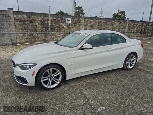 ✅ 2018 BMW 4 Series 430i • VIN: WBA4Z1C56JEC60637 • Lot: 92638015. Wystawiony na Copart z przebiegiem 55 917 mil. Bezpłatny archiwum sprzedaży aukcyjnych z USA i szczegółowy raport historii pojazdu na DreamBid. Zdjęcie 1.