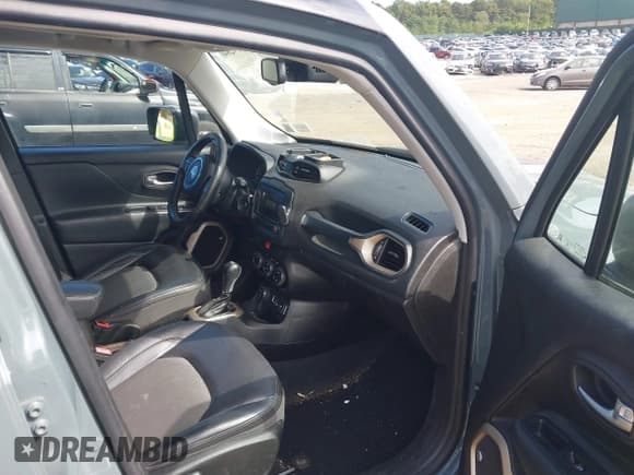 ✅ 2017 Jeep Renegade Trailhawk • VIN: ZACCJBCBXHPE82940 • Lot: 43192840. Listed on IAAI with 112,820 mi. Free auction sales archive from the USA and detailed vehicle history report at DreamBid. Image 5.