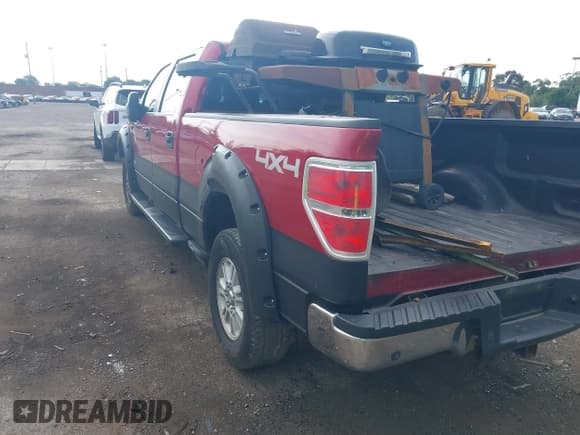 ✅ 2012 Ford F-150 XL • VIN: 1FTVW1ET4CKD60538 • Lot: 43016931. Wystawiony na IAAI z przebiegiem 223 781 mil. Bezpłatny archiwum sprzedaży aukcyjnych z USA i szczegółowy raport historii pojazdu na DreamBid. Zdjęcie 3.