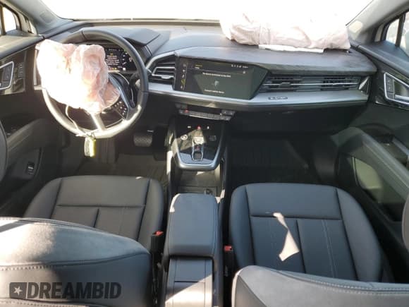 ✅ 2024 Audi Q4 e-tron Premium Plus • VIN: WA1LUBFZ5RP078632 • Лот: 59516725. Опубликован ранее на Copart с пробегом 5 019 миль. Бесплатный доступ к архиву аукционных продаж из США и подробный отчёт об истории автомобиля на DreamBid. Изображение 8.