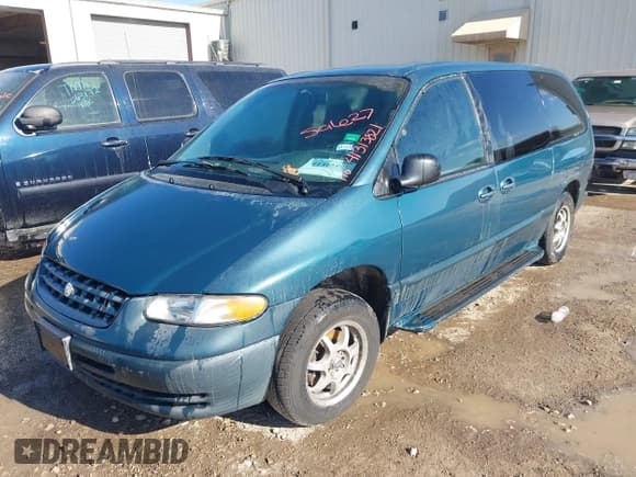 ✅ 2000 Chrysler Voyager SE • VIN: 1C4GJ44G1YB729215 • Lot: 41313821. Wystawiony na IAAI z przebiegiem 147 467 mil. Bezpłatny archiwum sprzedaży aukcyjnych z USA i szczegółowy raport historii pojazdu na DreamBid. Zdjęcie 2.