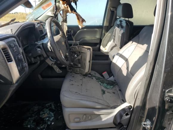 ✅ 2018 Chevrolet Silverado 1500 LTZ • VIN: 3GCUKSEC8JG128185 • Лот: 85310025. Опубликован ранее на Copart с пробегом Не указан. Бесплатный доступ к архиву аукционных продаж из США и подробный отчёт об истории автомобиля на DreamBid. Изображение 7.