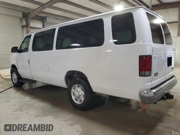 ✅ 2002 Ford Econoline Passenger XL • VIN: 1FBSS31S52HA39048 • Lot: 87632735. Listed on Copart with 166,850 mi. Free auction sales archive from the USA and detailed vehicle history report at DreamBid. Image 2.