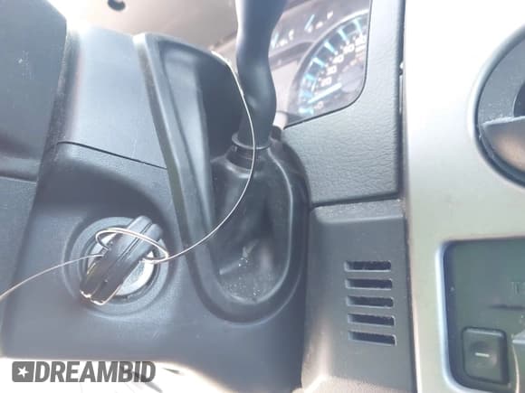 ✅ 2011 Ford F-150 XL • VIN: 1FTFX1CT8BFC86150 • Лот: 43419578. Опубликован ранее на IAAI с пробегом 183 764 миль. Бесплатный доступ к архиву аукционных продаж из США и подробный отчёт об истории автомобиля на DreamBid. Изображение 11.