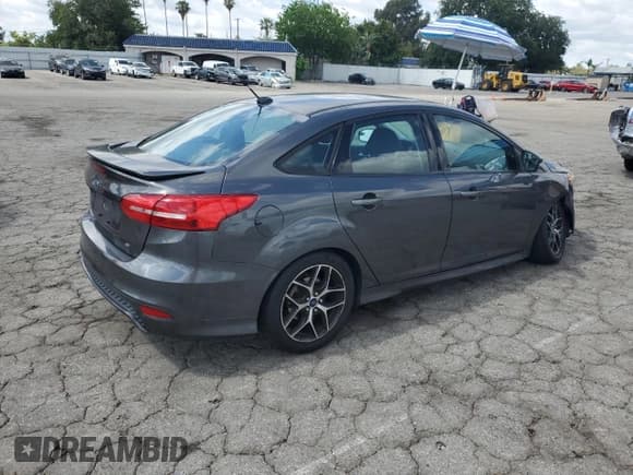 ✅ 2016 Ford Focus SE • VIN: 1FADP3F24GL275862 • Lot: 56878445. Listed on Copart with 118,918 mi. Free auction sales archive from the USA and detailed vehicle history report at DreamBid. Image 3.
