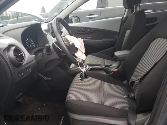 ✅ 2018 Hyundai Kona SEL • VIN: KM8K6CAA0JU095763 • Лот: 69582893. Опубликован ранее на Copart с пробегом 67 381 миль. Бесплатный доступ к архиву аукционных продаж из США и подробный отчёт об истории автомобиля на DreamBid. Изображение 7.
