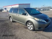 ✅ 2011 Toyota Sienna LE • VIN: 5TDKK3DC4BS109246 • Lot: 43685516. Listed on IAAI with 182,496 mi. Free auction sales archive from the USA and detailed vehicle history report at DreamBid. Image 1.