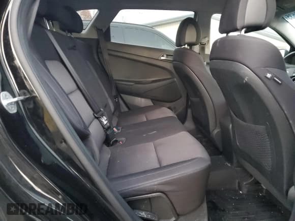 ✅ 2017 Hyundai Tucson SE • VIN: KM8J3CA44HU317861 • Лот: 92881635. Опубликован ранее на Copart с пробегом Не указан. Бесплатный доступ к архиву аукционных продаж из США и подробный отчёт об истории автомобиля на DreamBid. Изображение 11.