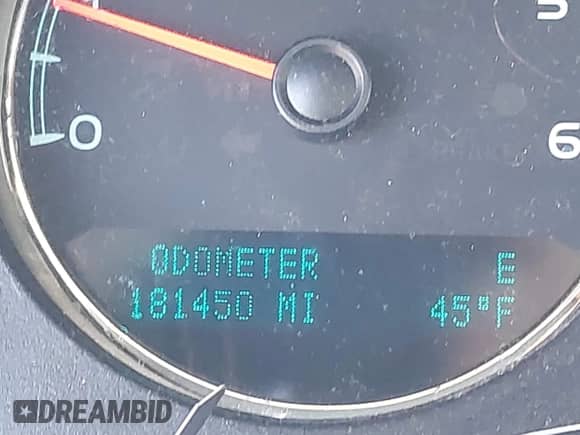 2014 Chevrolet Suburban LT z VIN 1GNSKJE70ER202460, wystawiony jako IAAI lot #42090452 z przebiegiem 181 450 mil mil oraz . Historia ofert i sprzedaży dostępna na DreamBid. Obrazek 15.