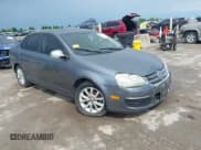 ✅ 2010 Volkswagen Jetta Limited Edition • VIN: 3VWRX7AJ7AM155675 • Lot: 42477253. Wystawiony na IAAI z przebiegiem 184 597 mil. Bezpłatny archiwum sprzedaży aukcyjnych z USA i szczegółowy raport historii pojazdu na DreamBid. Zdjęcie 1.