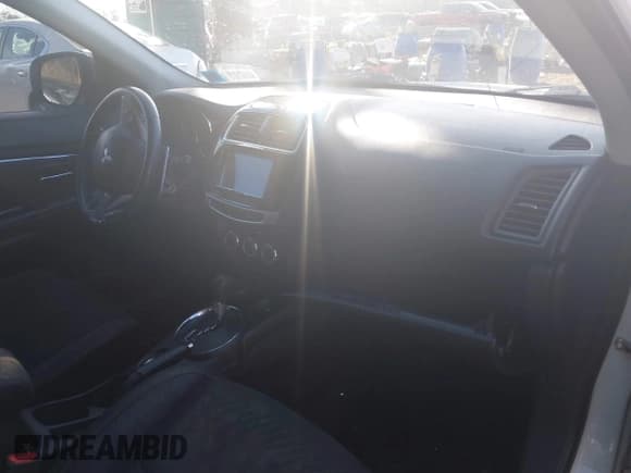 ✅ 2015 Mitsubishi Outlander GT • VIN: 4A4AR4AW2FE032859 • Lot: 41688091. Wystawiony na IAAI z przebiegiem 200 394 mil. Bezpłatny archiwum sprzedaży aukcyjnych z USA i szczegółowy raport historii pojazdu na DreamBid. Zdjęcie 5.