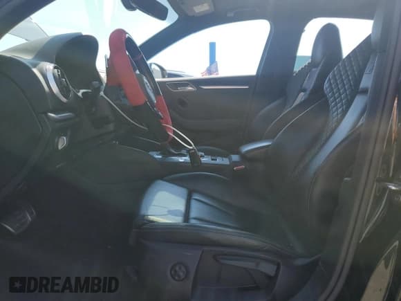 ✅ 2019 Audi RS 3 • VIN: WUABWGFF1KA900207 • Лот: 71217845. Опубликован ранее на Copart с пробегом 25 014 миль. Бесплатный доступ к архиву аукционных продаж из США и подробный отчёт об истории автомобиля на DreamBid. Изображение 7.