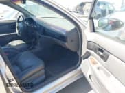 ✅ 2002 Buick Regal LS • VIN: 2G4WB55K721178647 • Lot: 43150940. Listed on IAAI with 150,141 mi. Free auction sales archive from the USA and detailed vehicle history report at DreamBid. Image 5.