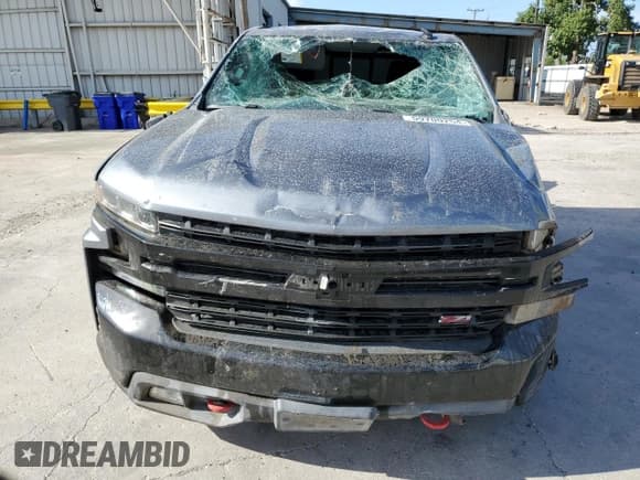 ✅ 2020 Chevrolet Silverado 1500 LT Trail Boss • VIN: 3GCPYFED6LG243172 • Lot: 59700254. Wystawiony na Copart z przebiegiem 69 332 mil. Bezpłatny archiwum sprzedaży aukcyjnych z USA i szczegółowy raport historii pojazdu na DreamBid. Zdjęcie 5.