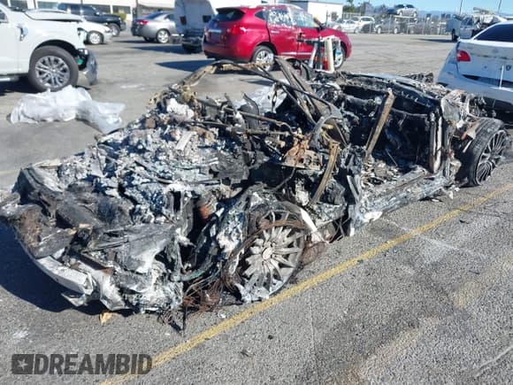 ✅ 2007 Aston Martin DB9 • VIN: SCFAD02A17GB08390 • Lot: 41275673. Wystawiony na IAAI z przebiegiem Nie podano. Bezpłatny archiwum sprzedaży aukcyjnych z USA i szczegółowy raport historii pojazdu na DreamBid. Zdjęcie 4.