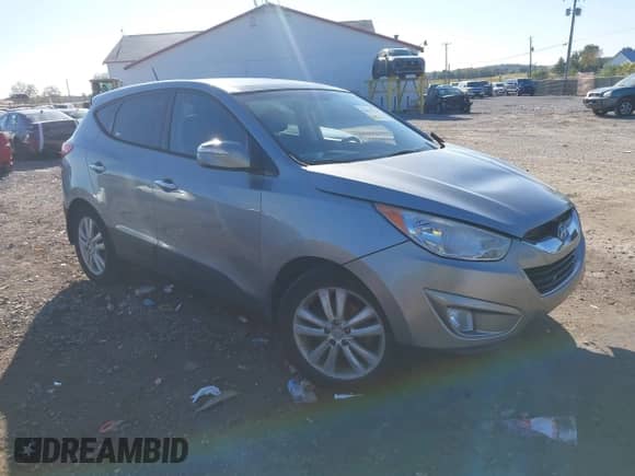 ✅ 2012 Hyundai Tucson Limited • VIN: KM8JUCAC7CU372821 • Лот: 43421774. Размещён на IAAI с пробегом 177 984 миль миль. Получите бесплатный доступ к архиву аукционных продаж из США и посмотрите подробный отчёт об истории автомобиля на DreamBid. Изображение 1.