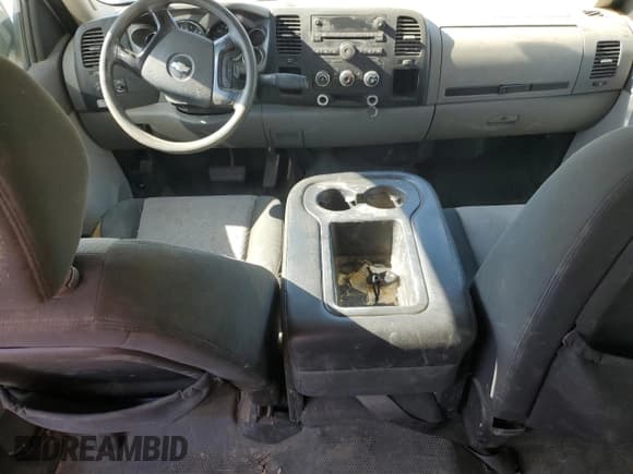 ✅ 2009 Chevrolet Silverado 2500HD Work Truck • VIN: 1GCHC43K09F167712 • Лот: 52971865. Опубликован ранее на Copart с пробегом Не указан. Бесплатный доступ к архиву аукционных продаж из США и подробный отчёт об истории автомобиля на DreamBid. Изображение 8.