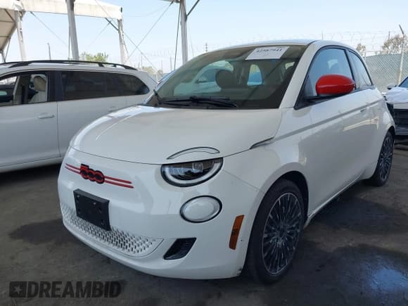 ✅ 2024 FIAT 500e INSPI(RED) • VIN: ZFAFFAA40RX210061 • Lot: 42587941. Listed on IAAI with 3,052 mi. Free auction sales archive from the USA and detailed vehicle history report at DreamBid. Image 19.