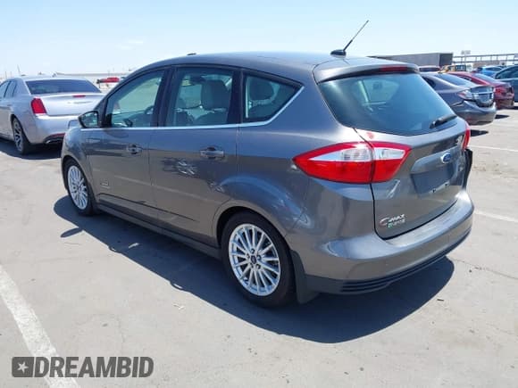 ✅ 2013 Ford C-Max SEL • VIN: 1FADP5CU5DL543816 • Lot: 42655745. Wystawiony na IAAI z przebiegiem 122 738 mil. Bezpłatny archiwum sprzedaży aukcyjnych z USA i szczegółowy raport historii pojazdu na DreamBid. Zdjęcie 3.