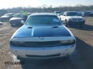 ✅ 2010 Dodge Challenger SE • VIN: 2B3CJ4DV0AH255284 • Lot: 41221686. Wystawiony na IAAI z przebiegiem Nie podano. Bezpłatny archiwum sprzedaży aukcyjnych z USA i szczegółowy raport historii pojazdu na DreamBid. Zdjęcie 11.