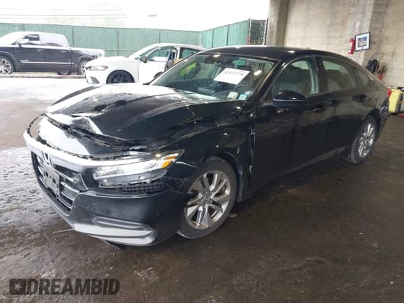 ✅ 2018 Honda Accord LX • VIN: 1HGCV1F10JA263381 • Лот: 42477778. Опубликован ранее на IAAI с пробегом 1 575 миль. Бесплатный доступ к архиву аукционных продаж из США и подробный отчёт об истории автомобиля на DreamBid. Изображение 2.