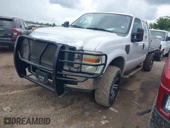 ✅ 2008 Ford F-250 XL • VIN: 1FTSX21538EB63766 • Лот: 42712417. Опубликован ранее на IAAI с пробегом 241 106 миль. Бесплатный доступ к архиву аукционных продаж из США и подробный отчёт об истории автомобиля на DreamBid. Изображение 2.
