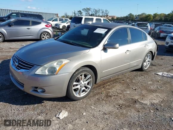 ✅ 2012 Nissan Altima SL • VIN: 1N4AL2AP2CC228237 • Lot: 43561450. Listed on IAAI with 152,893 mi. Free auction sales archive from the USA and detailed vehicle history report at DreamBid. Image 2.