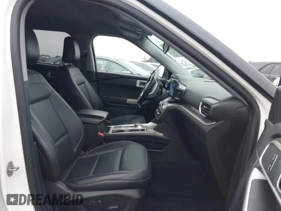 ✅ 2023 Ford Explorer XLT • VIN: 1FMSK7DHXPGB93265 • Лот: 43001013. Опубликован ранее на IAAI с пробегом 29 467 миль. Бесплатный доступ к архиву аукционных продаж из США и подробный отчёт об истории автомобиля на DreamBid. Изображение 5.