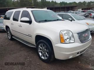 ✅ 2012 GMC Yukon XL Denali • VIN: 1GKS1MEF0CR282509 • Лот: 43826325. Опубликован ранее на IAAI с пробегом 292 043 миль. Бесплатный доступ к архиву аукционных продаж из США и подробный отчёт об истории автомобиля на DreamBid. Изображение 1.