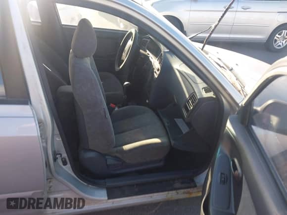 2003 Hyundai Elantra GLS с VIN KMHDN45DX3U679810, выставлен на аукционе IAAI как лот 43577980 с пробегом 273 695 миль миль и . История ставок и продаж доступна на DreamBid. Изображение 5.