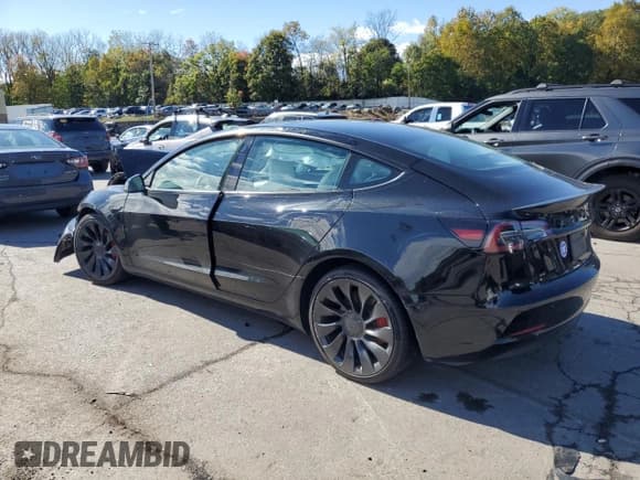 ✅ 2023 Tesla Model 3 Performance • VIN: 5YJ3E1EC2PF562968 • Лот: 80731125. Опубликован ранее на Copart с пробегом 25 014 миль. Бесплатный доступ к архиву аукционных продаж из США и подробный отчёт об истории автомобиля на DreamBid. Изображение 2.