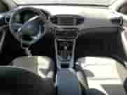 2017 Hyundai Ioniq Blue с VIN KMHC65LC8HU044570, выставлен на аукционе Copart как лот 76743284 с пробегом 201 481 миль миль и Списание • Salvage title. История ставок и продаж доступна на DreamBid. Изображение 8.