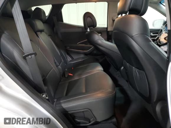 ✅ 2016 Hyundai Santa Fe • VIN: 5XYZWDLA6GG310806 • Лот: 65926384. Опубликован ранее на Copart с пробегом 90 310 миль. Бесплатный доступ к архиву аукционных продаж из США и подробный отчёт об истории автомобиля на DreamBid. Изображение 10.