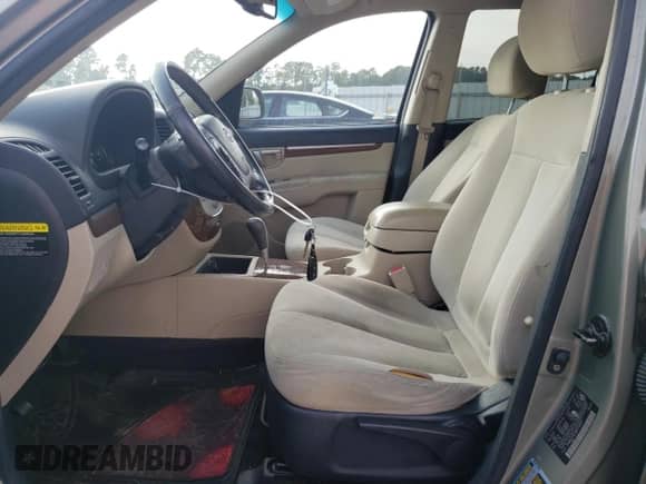 2008 Hyundai Santa Fe SE с VIN 5NMSH13E08H146571, выставлен на аукционе Copart как лот 72771994 с пробегом 198 330 миль миль и Списание • Salvage title. История ставок и продаж доступна на DreamBid. Изображение 7.