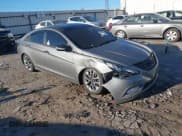 ✅ 2013 Hyundai Sonata SE • VIN: 5NPEC4AC8DH687136 • Lot: 43453065. Listed on IAAI with 164,631 mi. Free auction sales archive from the USA and detailed vehicle history report at DreamBid. Image 1.