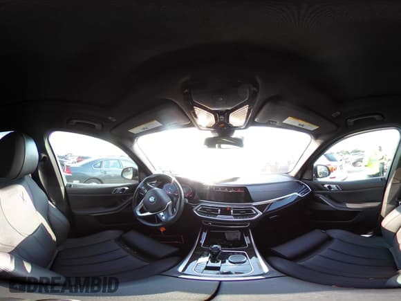 ✅ 2020 BMW X5 sDrive40i • VIN: 5UXCR4C07L9C49693 • Lot: 43263987. Wystawiony na IAAI z przebiegiem 50 000 mil. Bezpłatny archiwum sprzedaży aukcyjnych z USA i szczegółowy raport historii pojazdu na DreamBid. Zdjęcie 18.