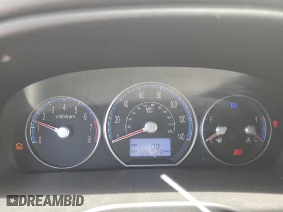 ✅ 2009 Hyundai Santa Fe SE • VIN: 5NMSH13E69H241802 • Lot: 70693734. Listed on Copart with 126,723 mi. Free auction sales archive from the USA and detailed vehicle history report at DreamBid. Image 9.