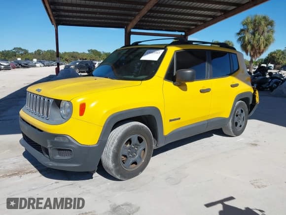 ✅ 2016 Jeep Renegade Sport • VIN: ZACCJAAW9GPC67502 • Lot: 43685503. Listed on IAAI with 97,266 mi. Free auction sales archive from the USA and detailed vehicle history report at DreamBid. Image 2.
