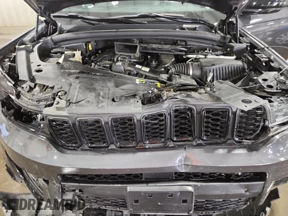 ✅ 2022 Jeep Grand Cherokee Altitude • VIN: 1C4RJKAG6N8543082 • Lot: 71979865. Listed on Copart with 51,989 mi. Free auction sales archive from the USA and detailed vehicle history report at DreamBid. Image 12.