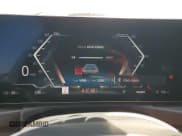 ✅ 2024 BMW i4 eDrive35 • VIN: WBY43AW09RFS64185 • Lot: 80889605. Wystawiony na Copart z przebiegiem 16 288 mil. Bezpłatny archiwum sprzedaży aukcyjnych z USA i szczegółowy raport historii pojazdu na DreamBid. Zdjęcie 9.