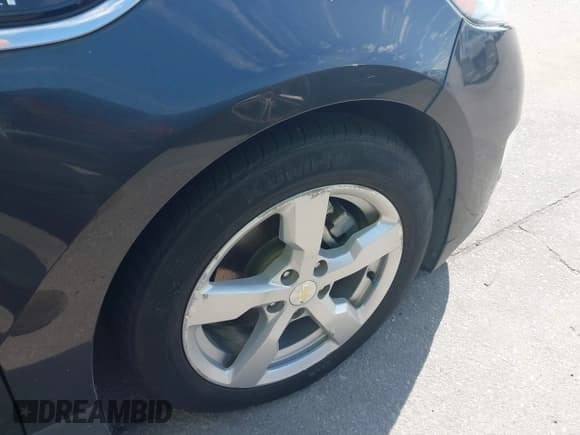 ✅ 2014 Chevrolet Volt • VIN: 1G1RA6E47EU143314 • Lot: 43651341. Wystawiony na IAAI z przebiegiem 131 738 mil. Bezpłatny archiwum sprzedaży aukcyjnych z USA i szczegółowy raport historii pojazdu na DreamBid. Zdjęcie 6.