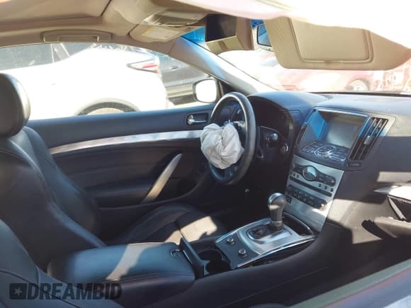 ✅ 2014 Infiniti Q60 Journey • VIN: JN1CV6EK1EM112305 • Lot: 43502935. Listed on IAAI with 142,925 mi. Free auction sales archive from the USA and detailed vehicle history report at DreamBid. Image 5.
