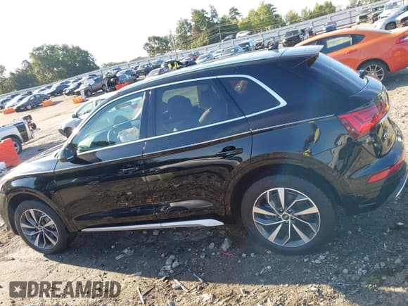✅ 2021 Audi Q5 Premium Plus • VIN: WA1BAAFY3M2118783 • Lot: 43168068. Listed on IAAI with 58,222 mi. Free auction sales archive from the USA and detailed vehicle history report at DreamBid. Image 14.