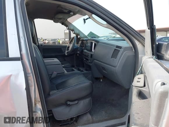 ✅ 2007 Dodge 2500 SLT • VIN: 3D7KS28C57G761938 • Lot: 42271381. Listed on IAAI with 290,275 mi. Free auction sales archive from the USA and detailed vehicle history report at DreamBid. Image 5.