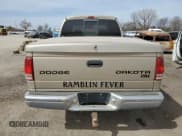 ✅ 2004 Dodge Dakota SLT • VIN: 1D7HG48N74S777684 • Lot: 49066395. Wystawiony na Copart z przebiegiem 213 419 mil. Bezpłatny archiwum sprzedaży aukcyjnych z USA i szczegółowy raport historii pojazdu na DreamBid. Zdjęcie 6.