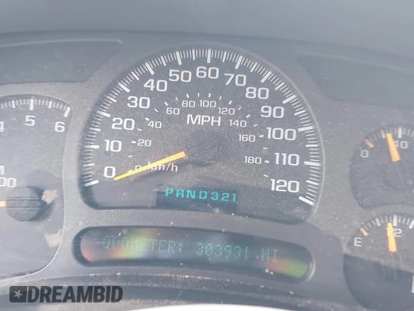 ✅ 2004 Chevrolet Suburban Z71 • VIN: 3GNFK16Z74G158523 • Лот: 42495502. Опубликован ранее на IAAI с пробегом 303 931 миль. Бесплатный доступ к архиву аукционных продаж из США и подробный отчёт об истории автомобиля на DreamBid. Изображение 7.