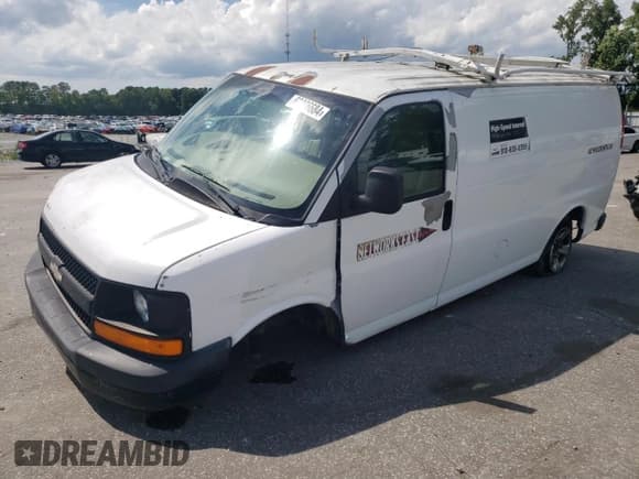 ✅ 2008 Chevrolet Express Cargo • VIN: 1GCGG25C981212796 • Lot: 63806684. Listed on Copart with 199,672 mi. Free auction sales archive from the USA and detailed vehicle history report at DreamBid. Image 1.